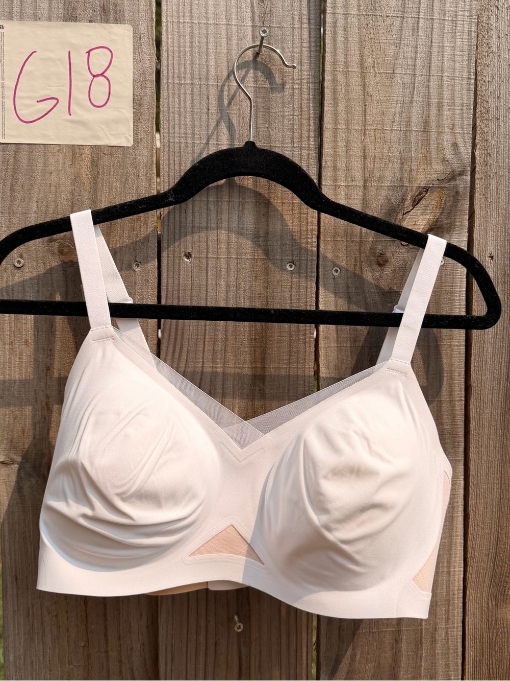 Honeylove Wireless Crossover Bra Size M+ In White